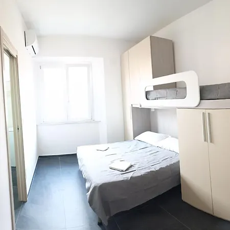 - Mare Blu And Apartment Siderno